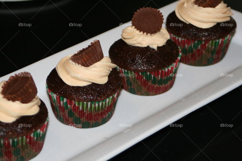 Peanut butter cup cupcakes 