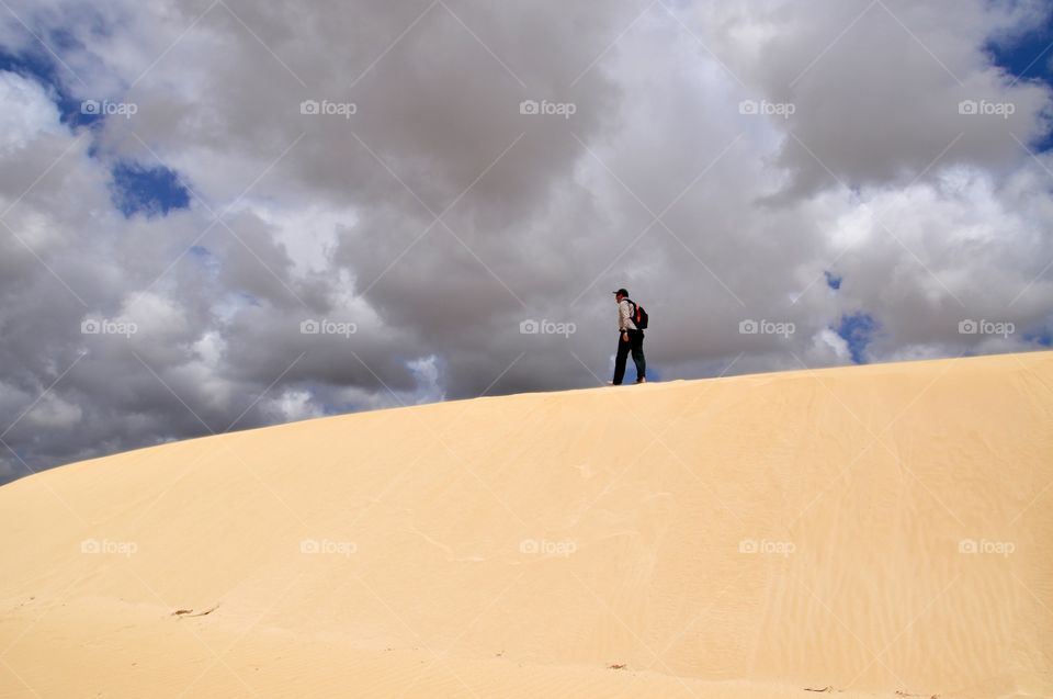 Walking in dunes 