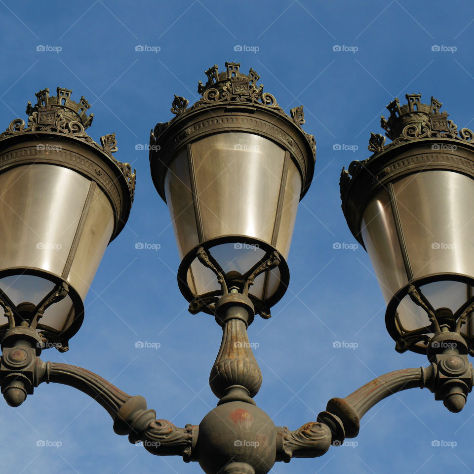 Lampadaires a Paris