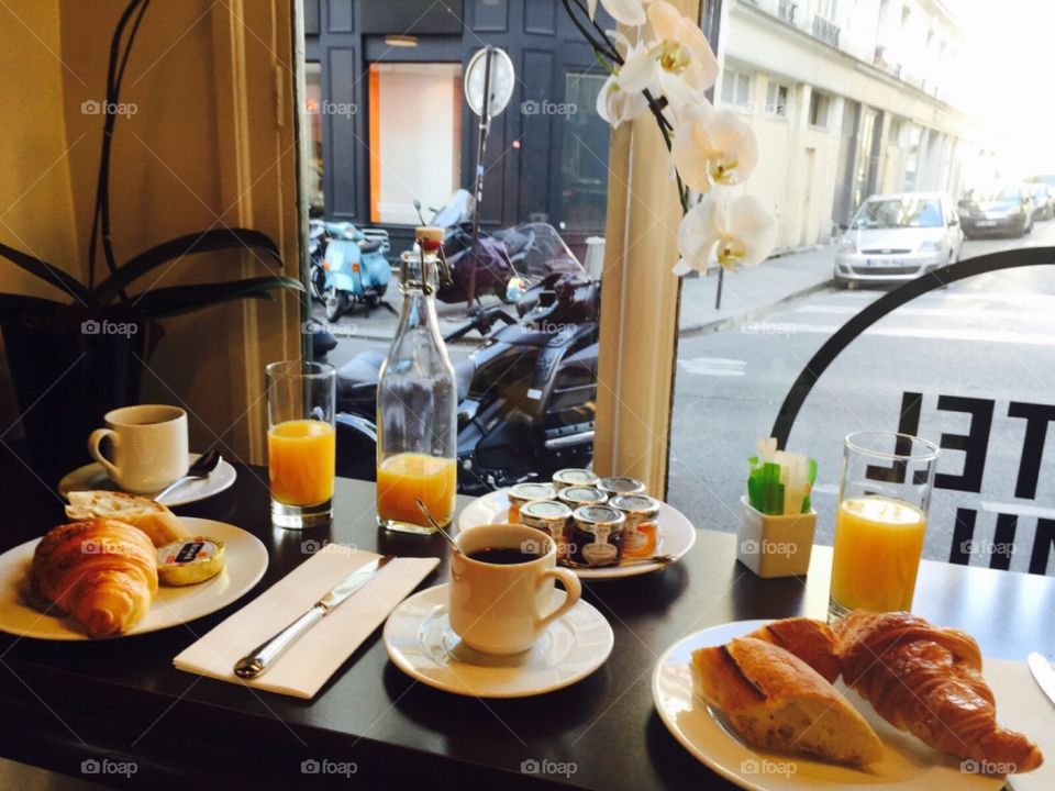 Parisian breakfast 