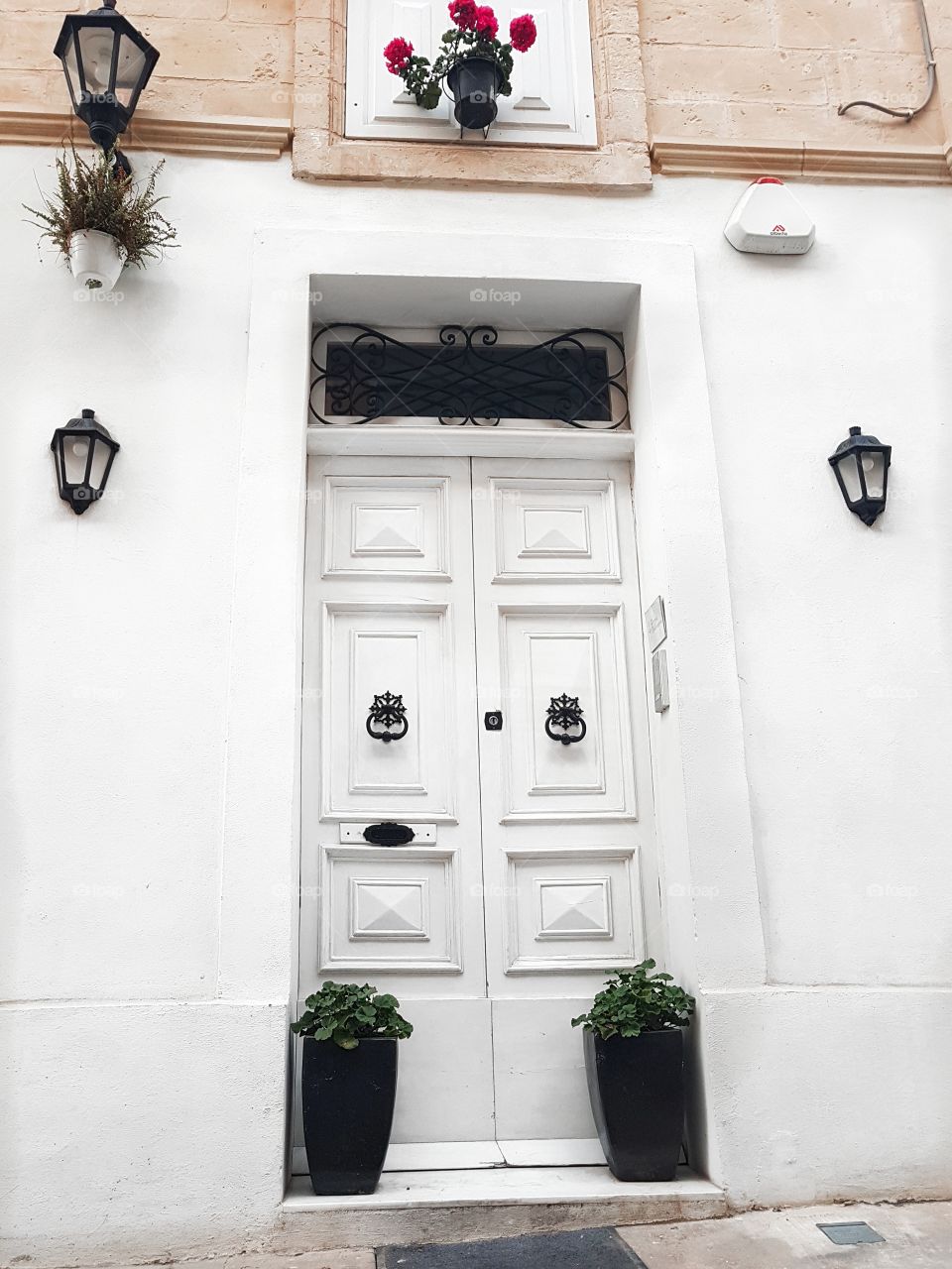 maltizian doors