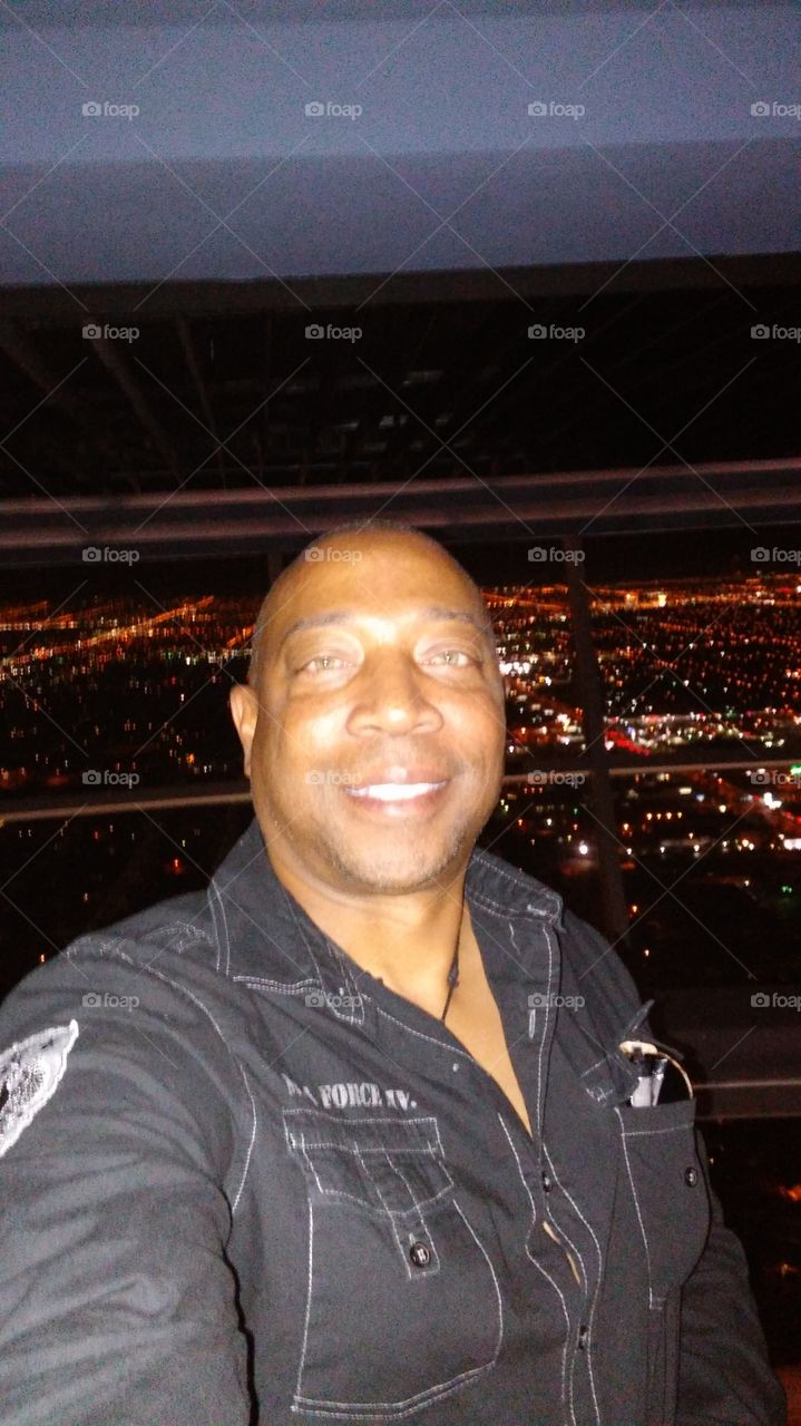 Sky Lounge City View selfie