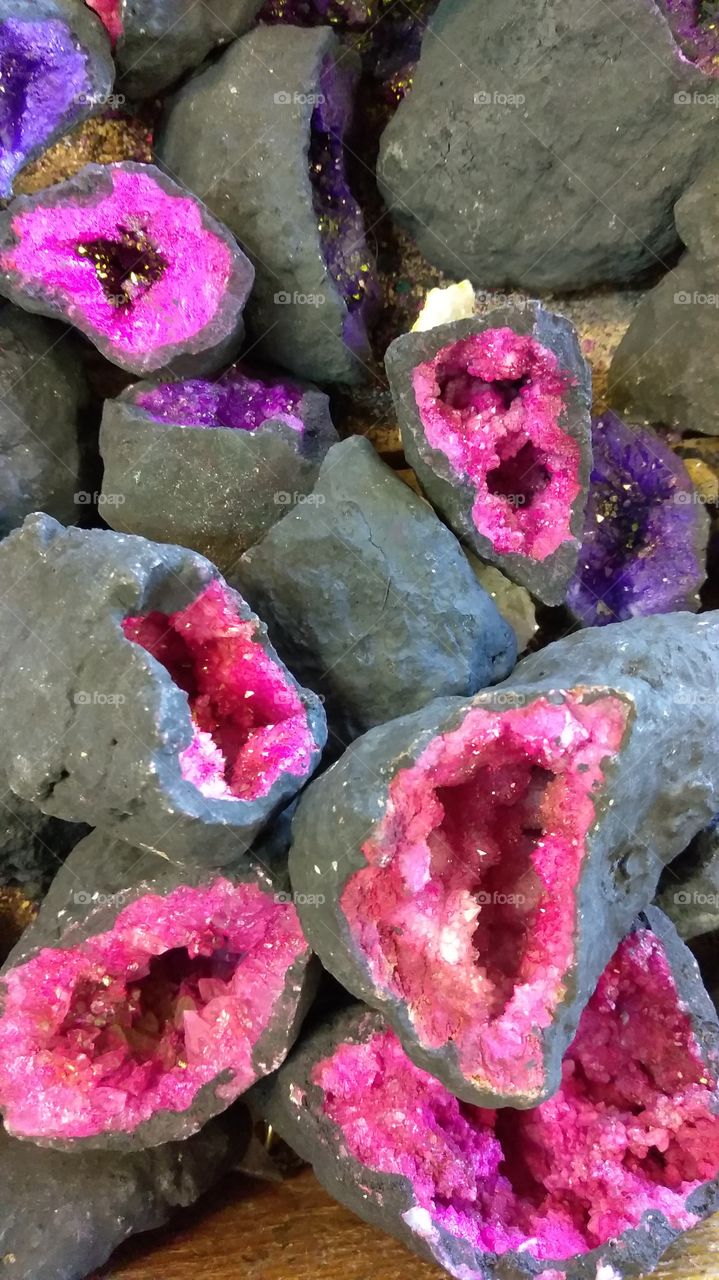 hot pink crystal