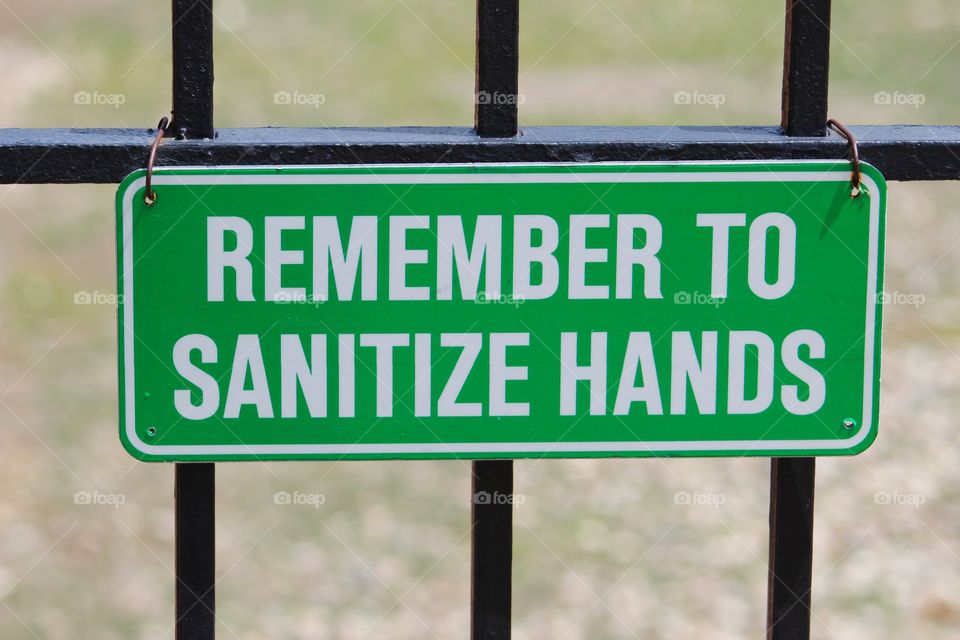 Green Hand sanitizing sign 