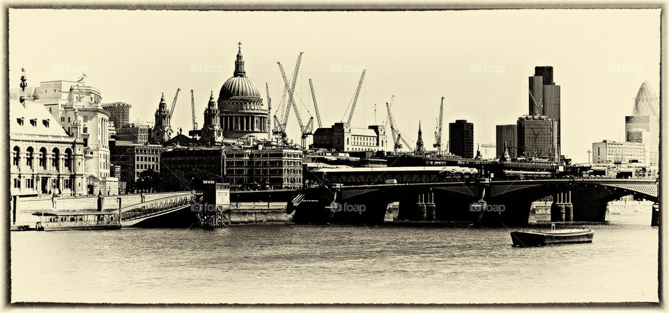 london thames bw archiecture by resnikoffdavid