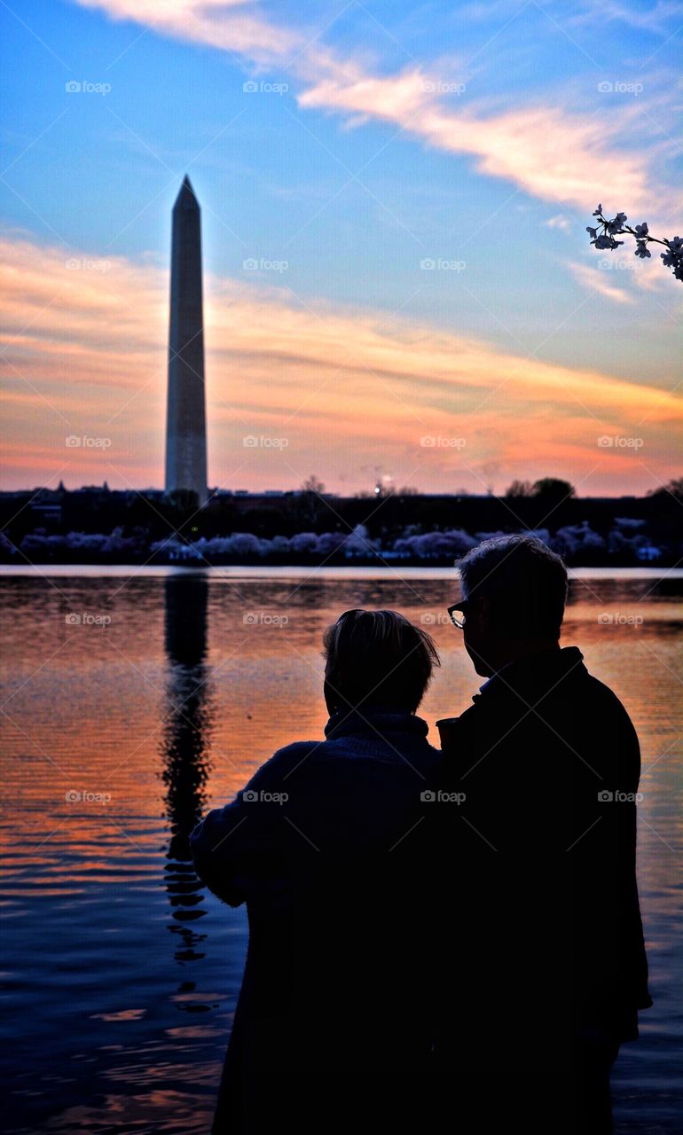 Watching the sunrise at the Washington Monument