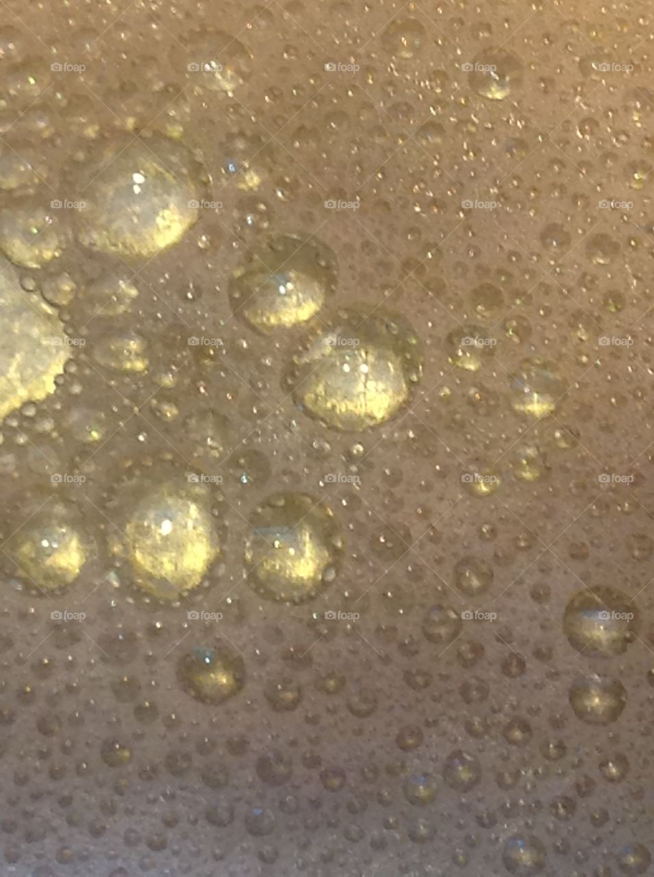 Beautiful yellow tone bubbles.