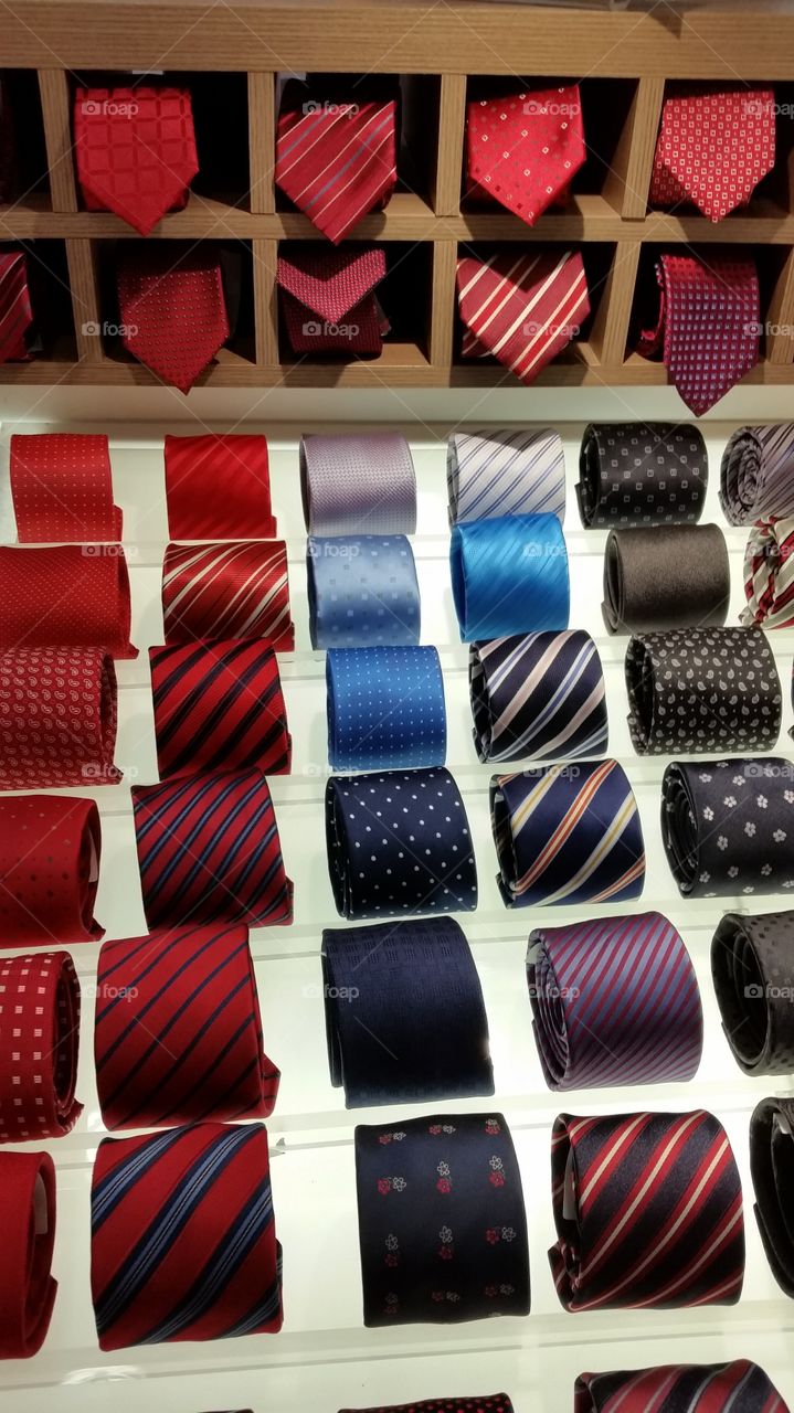 necktie display