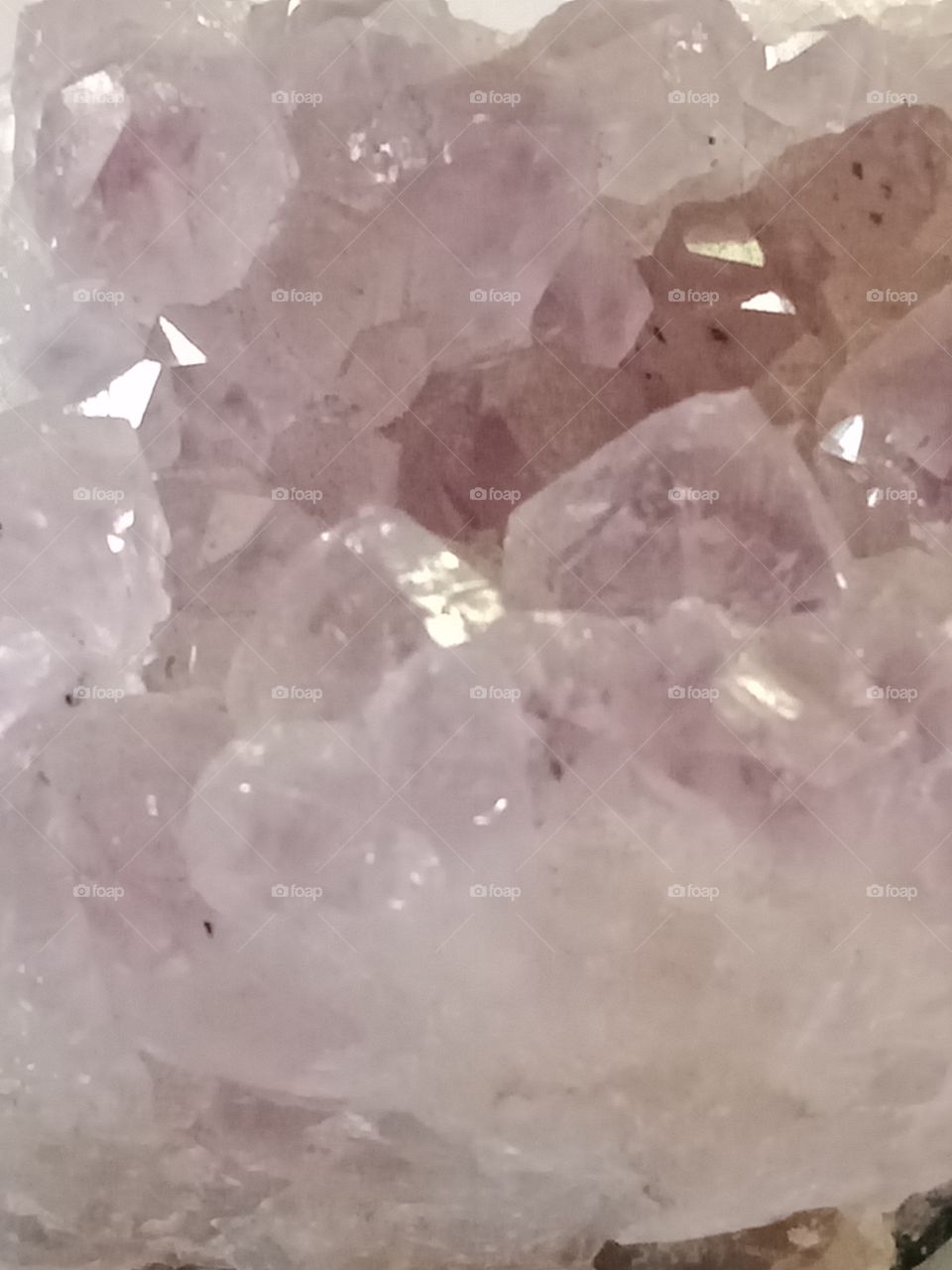 a amethyst crystal close up