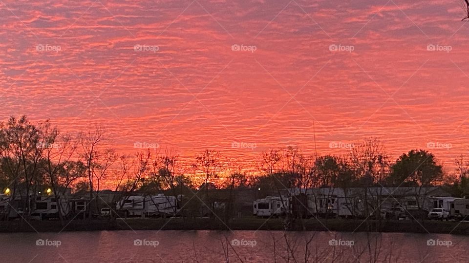 Ten minutes from Sundown and making sure timing is correct full sky of Reds Tops Blu-violet mix Bottom Orange yellow. Absolutely Gorgeous Twilight