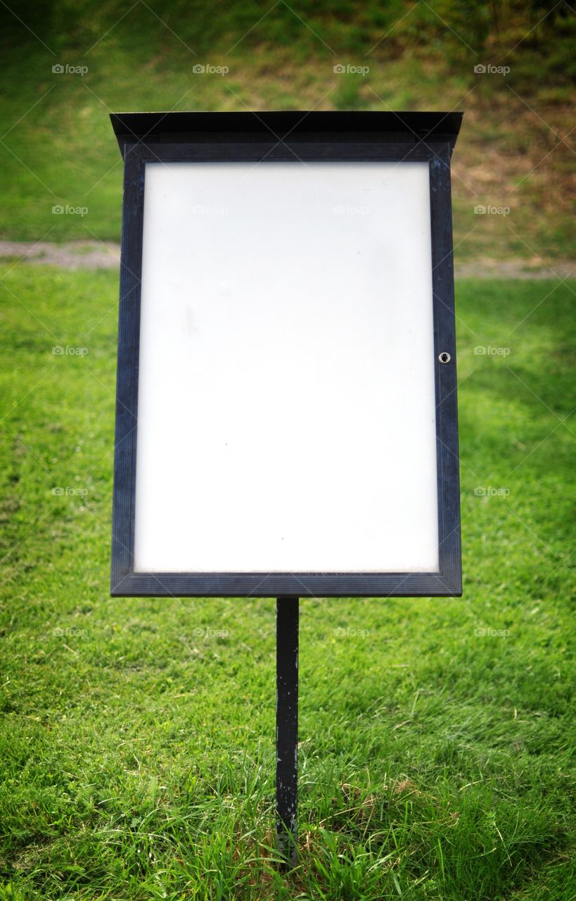 Empty sign (usable as template)