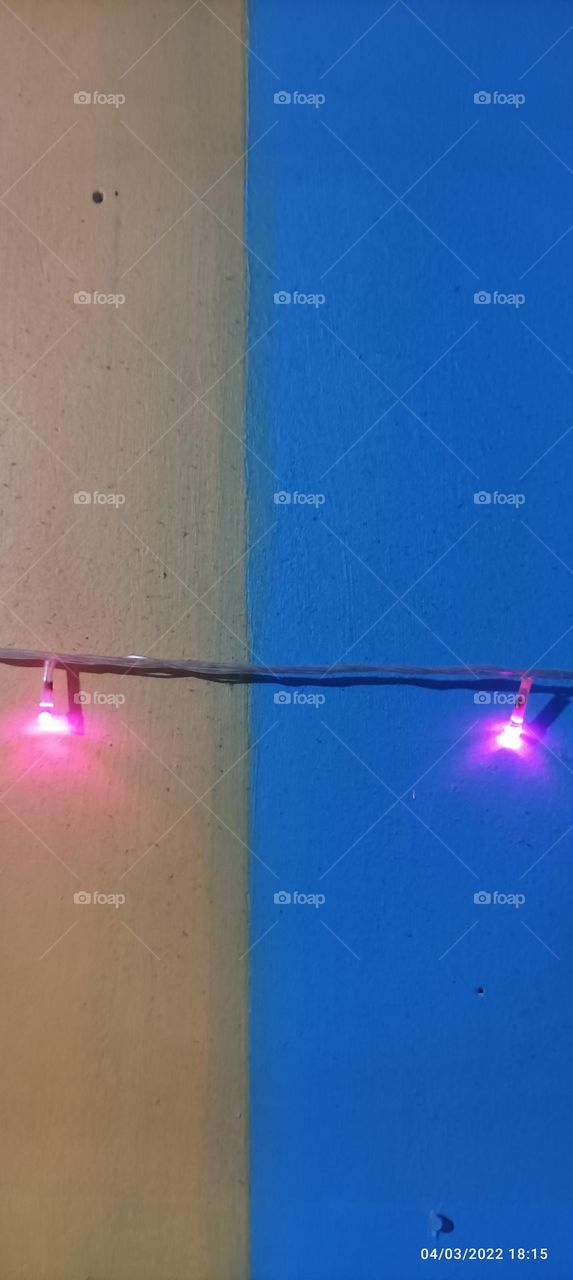 Found a wall pattern that accidentally painted my room