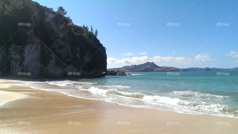 allone in paradise. we found a hidden spot in new zealand