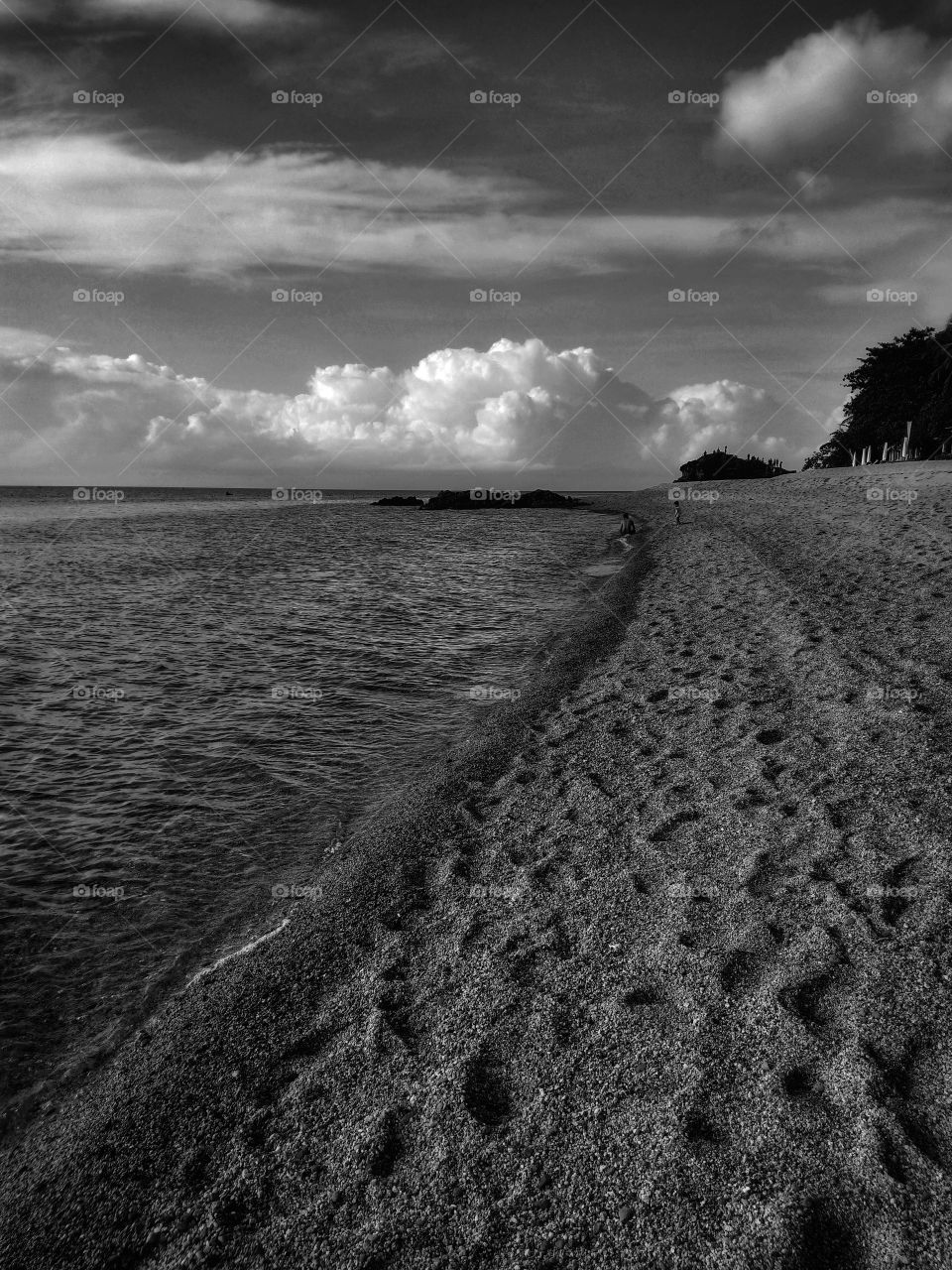 Seeing the sea, clouds, sand in black and white.
at Batangas Philppine