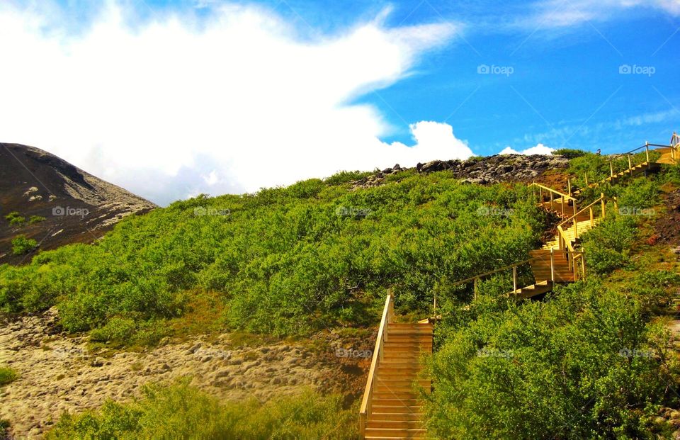 The walk in s worth the time to see the scenic overlook that awaits.  Surround e by the most beautiful expression of nature in it’s purest state.