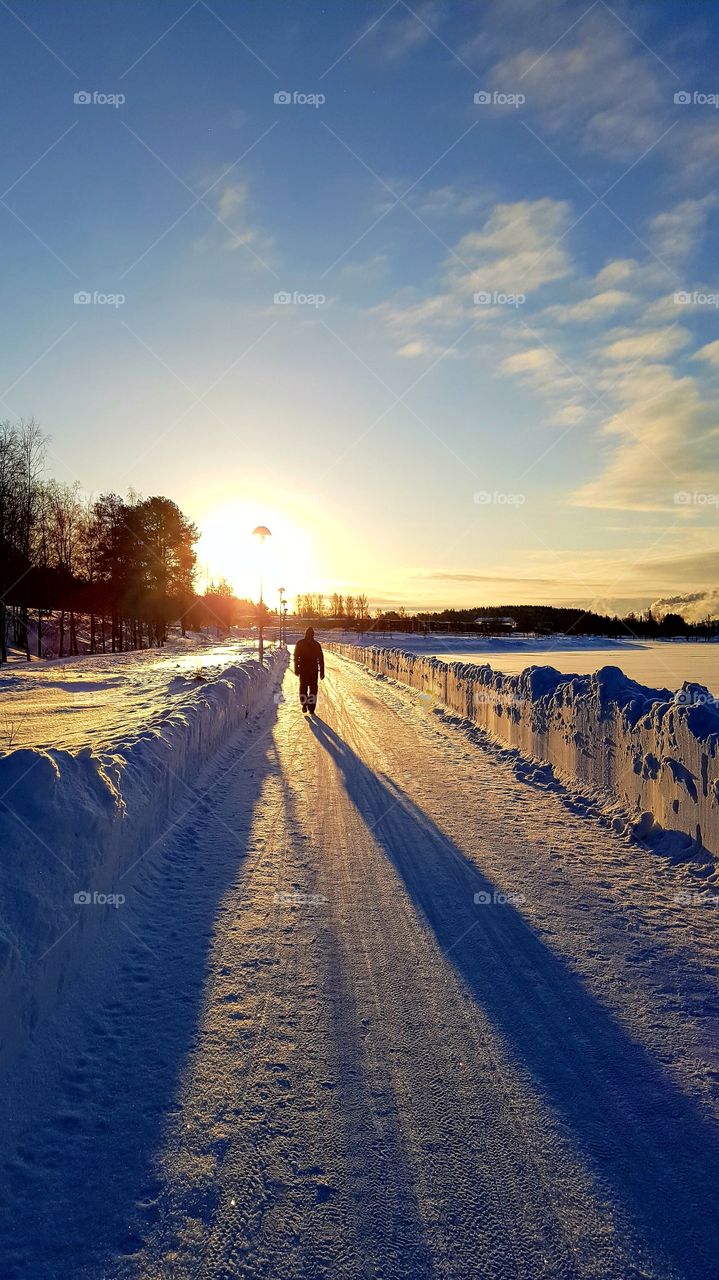 long way....long shadow