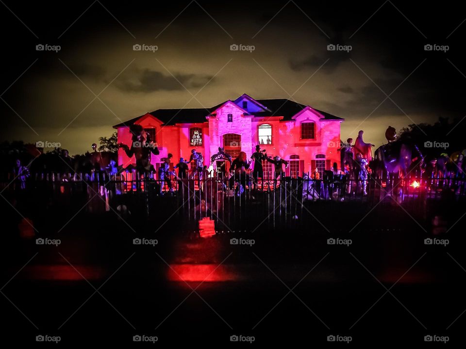 Spooky Animatronics Haunted House