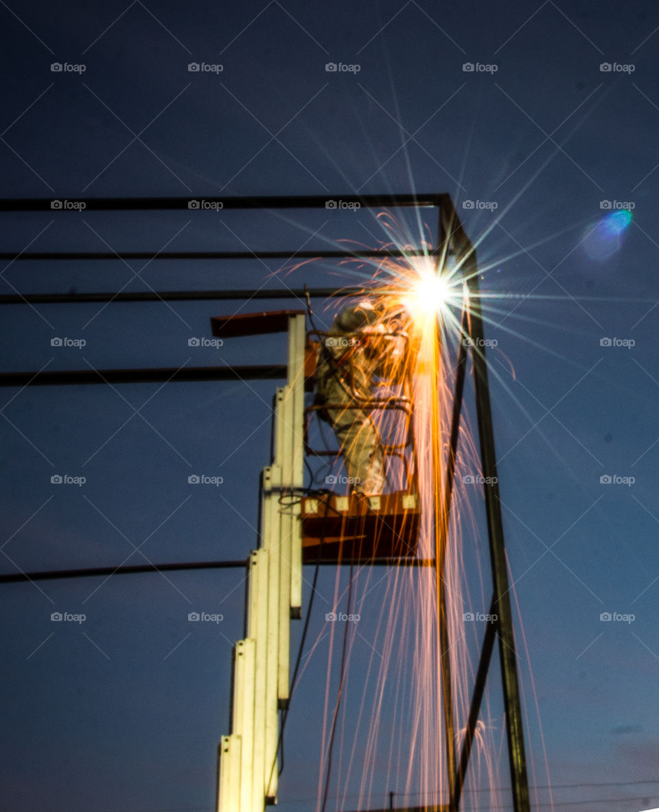 welder working