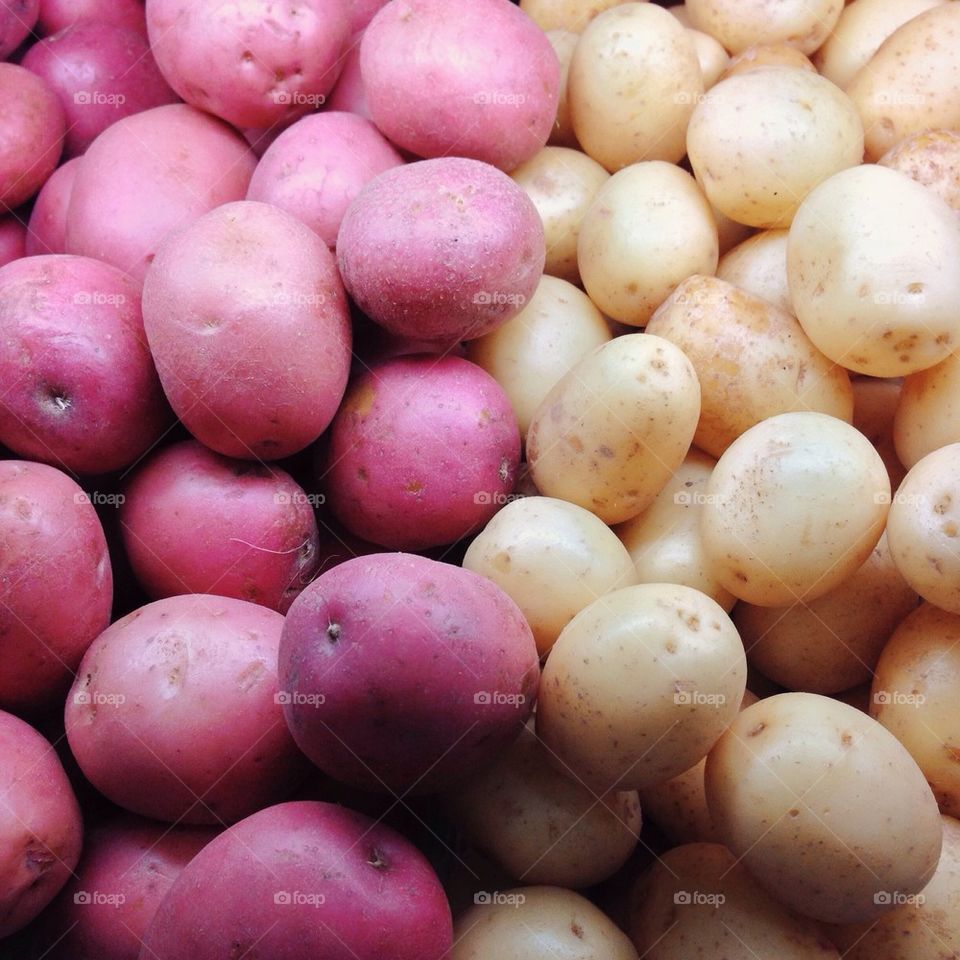 Fresh red and white potatoes 