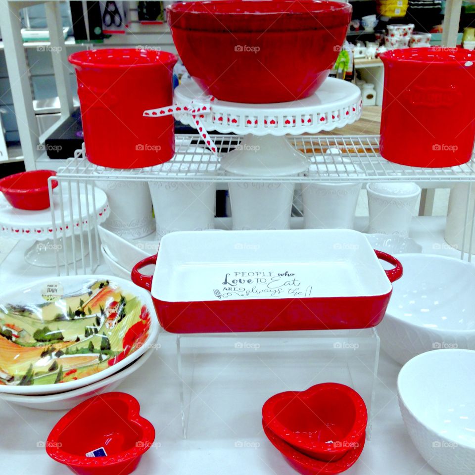 Red Ceramic Housewares 

Published by:
HappyBrownMonkey 