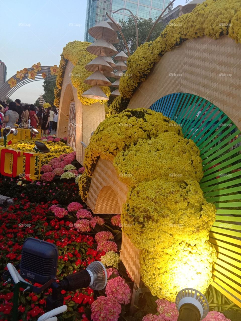 Vườn hoa Nguyễn Huệ.