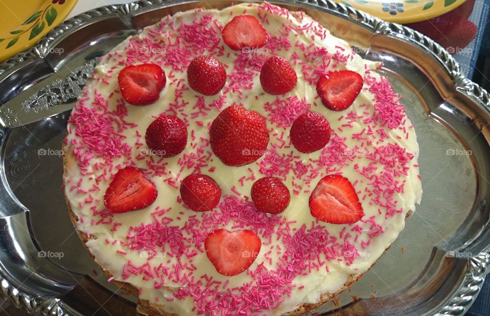 Strawberry cake