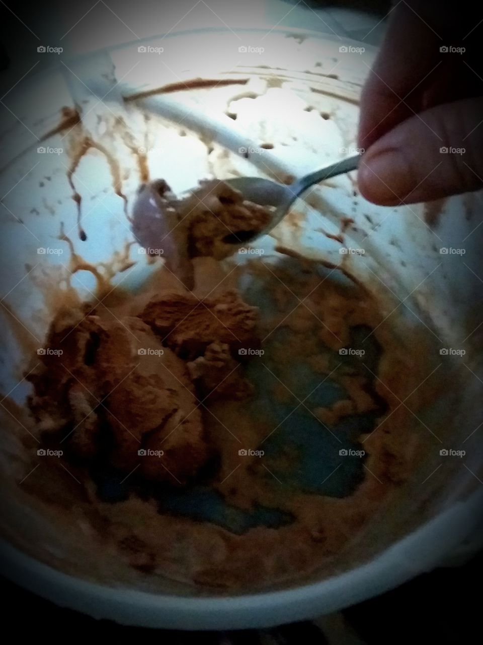 oh no! last of the ice cream guess I will eat straight from container 🙄😜