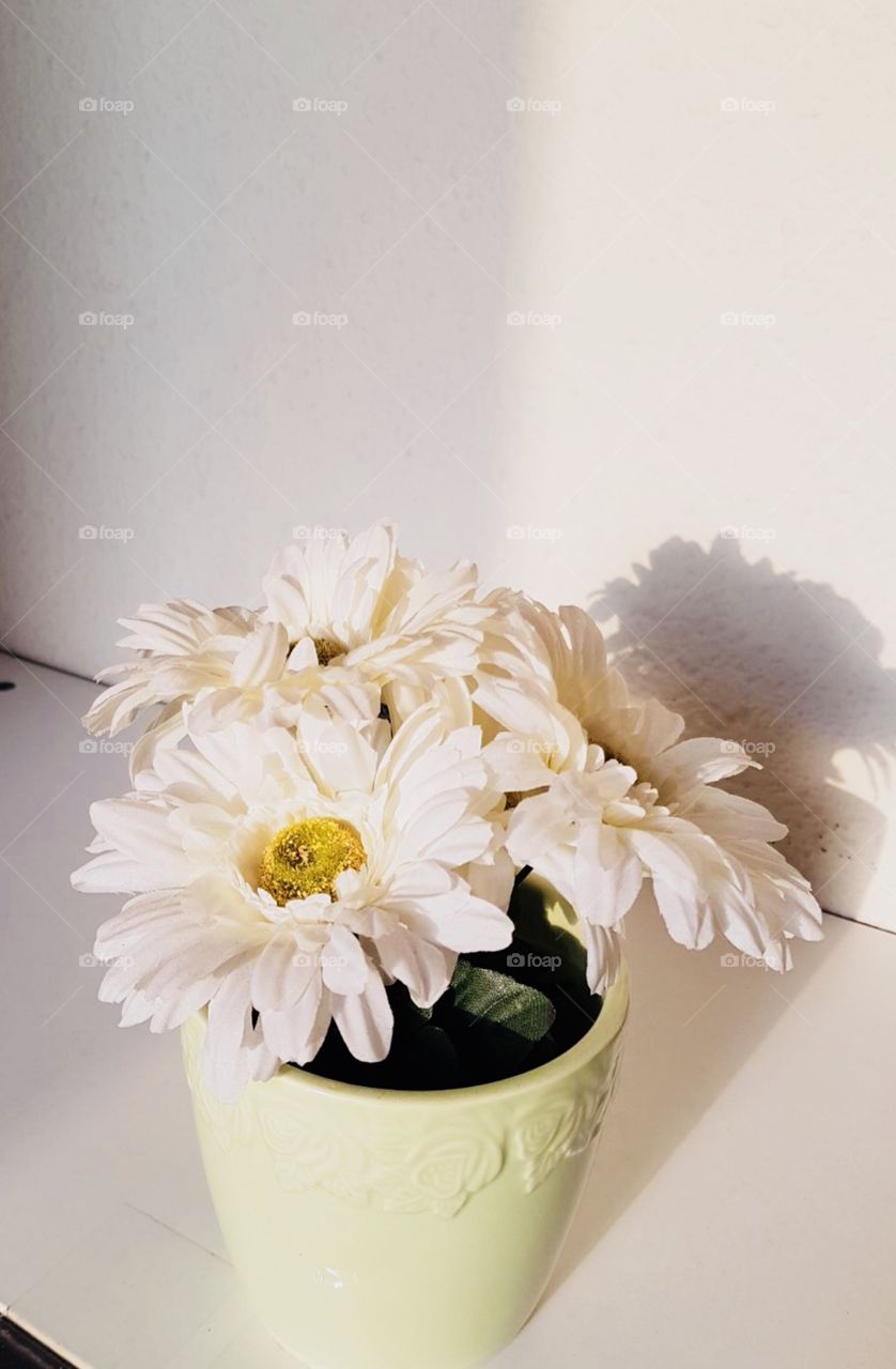 Flower pot  love white