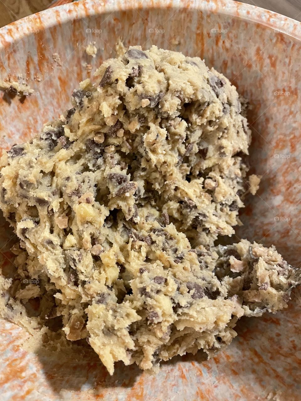 Making chocolate chip cookies for Christmas 