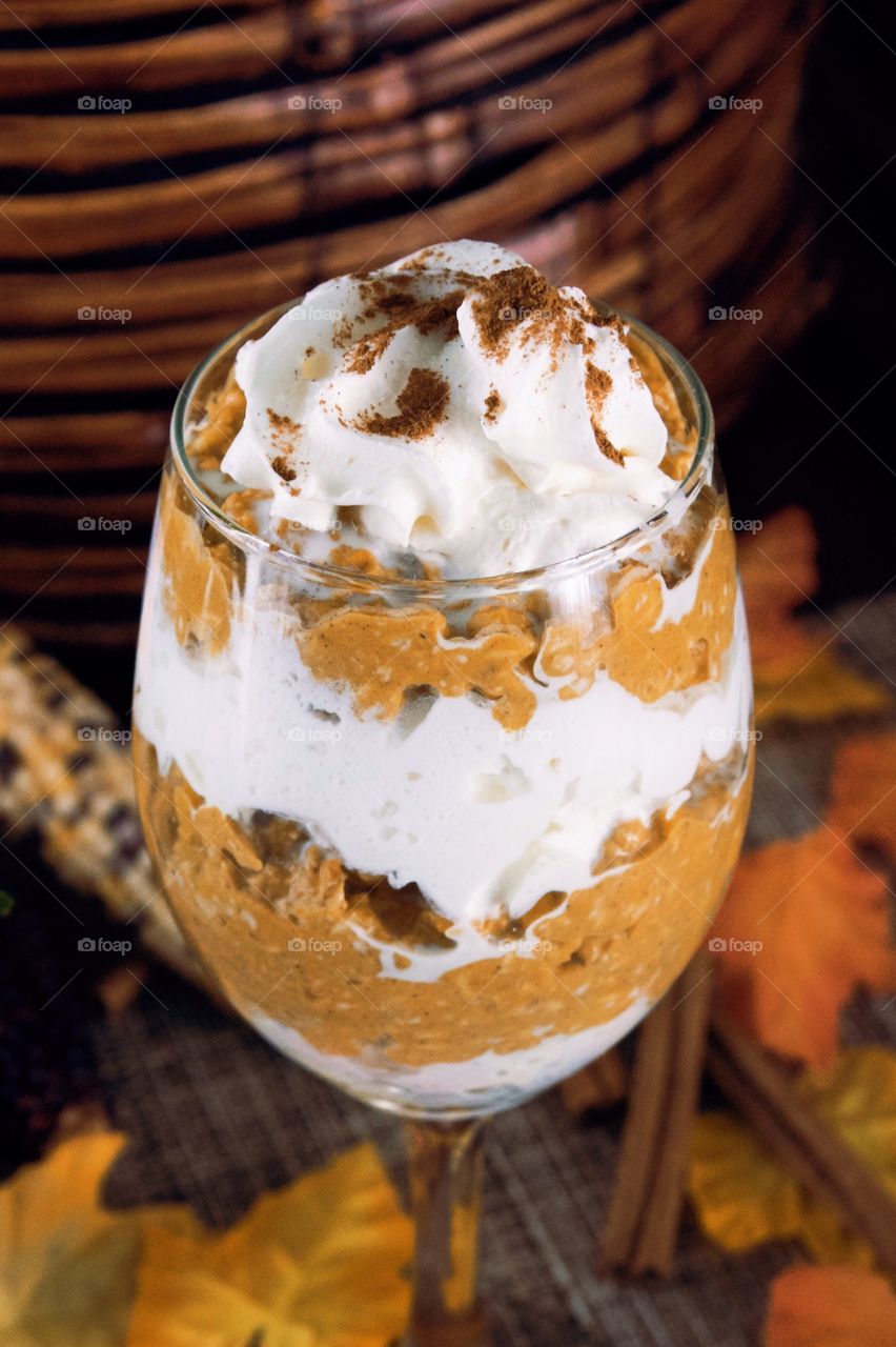 Pumpkin Pie Overnight Oats Breakfast Parfait