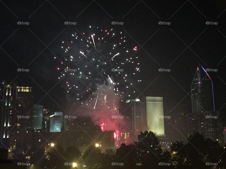 July 4, Fourth of July, Independence Day, extravaganza, lighting up the sky, light up the sky, fireworks, pyrotechnics, colorful light show, sky show, party holiday, celebration, American, USA, Declaration of Independence, 