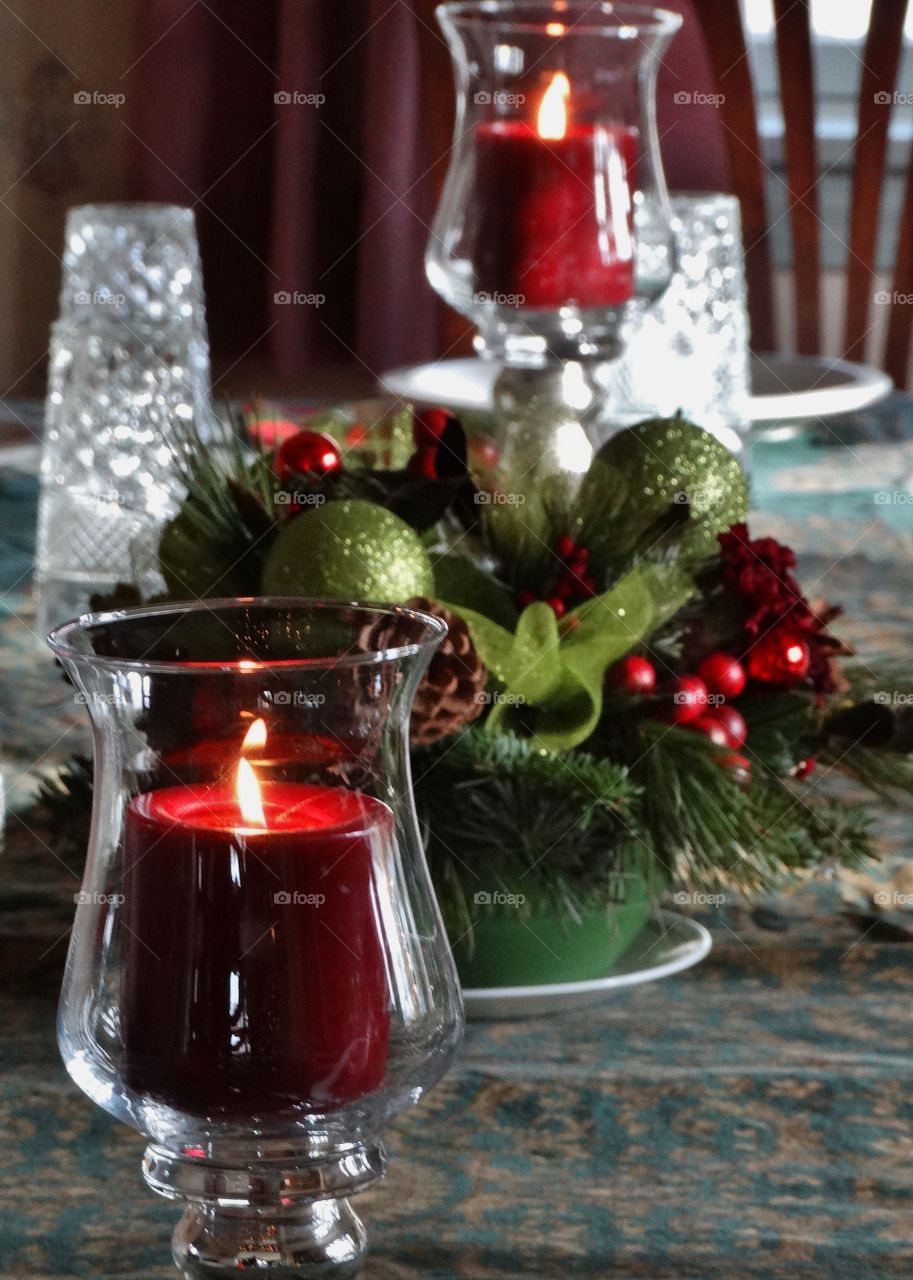holiday dining table decor