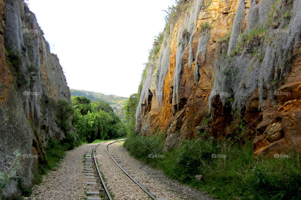 Train canyon