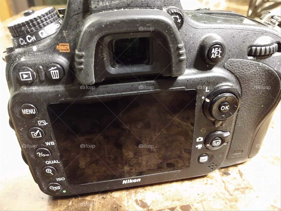 DSLR camera