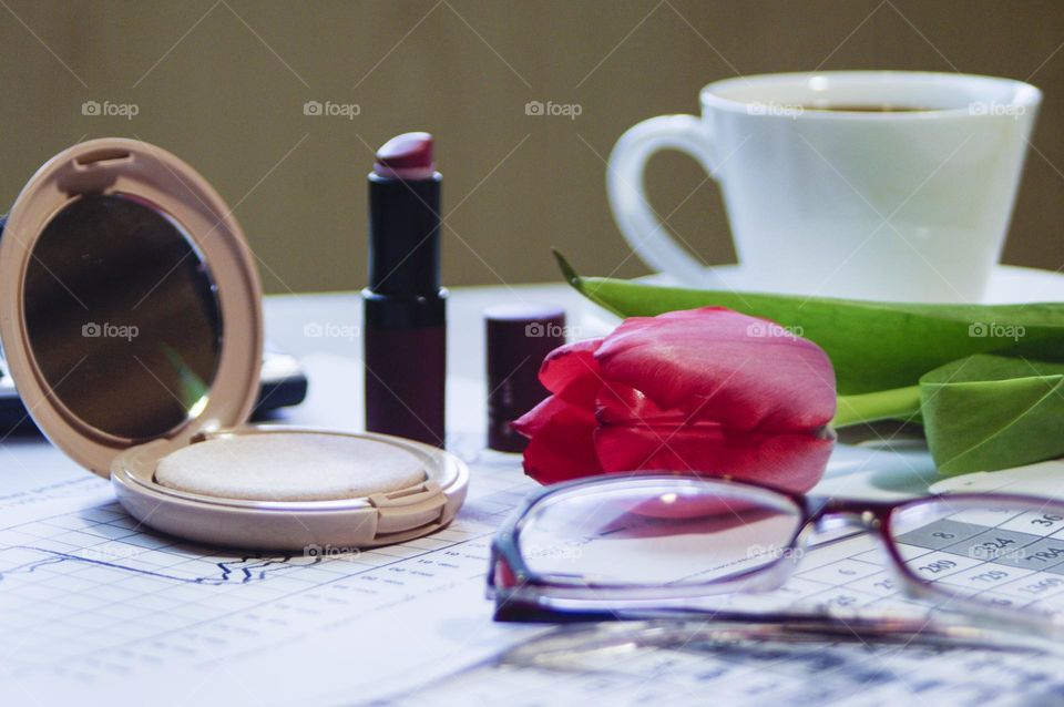 Table. Serving, plates, napkins, food, table setting