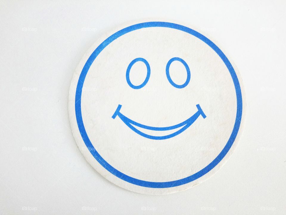 smile emoticon circle