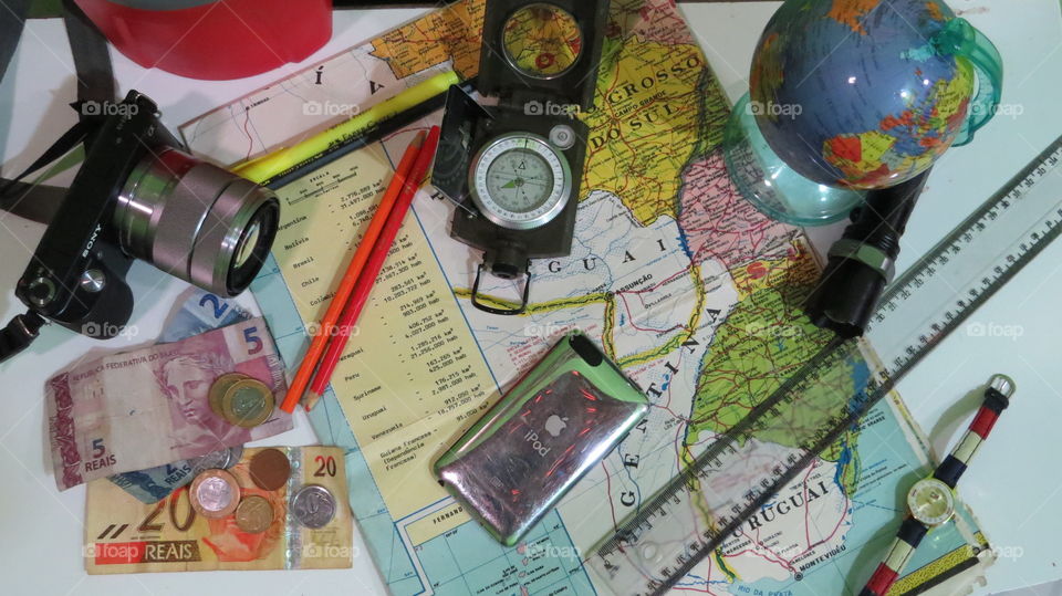 valdemira24.  
Traveler desk