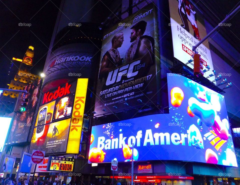 NEW YORK CITY TIMES SQUARE THE LIGHTS