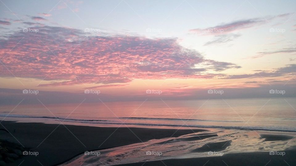 Amazing sunrise 🌅 Pink 🌅 Horizon 🌅