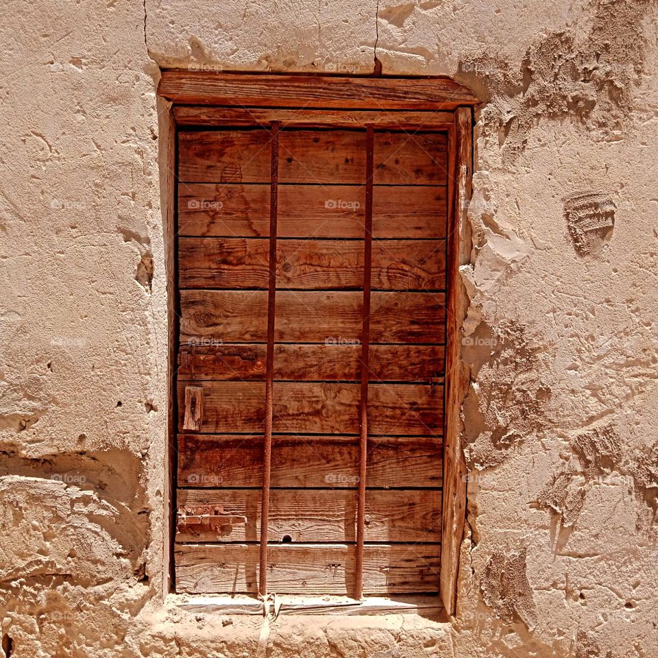 My photographer friends, I am Adham from Gaza. My family and I were exposed to extreme danger and certain death due to the ongoing war. My house was destroyed and we lost everything. I hope you can help us and communicate with me. I need you now.