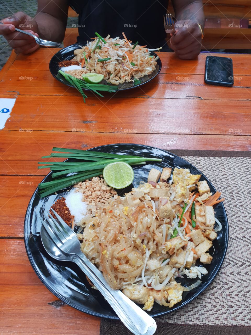 pad thai in chiang mai 
tofu vegetarian pad thai 
healthy eating 
healthy living 
LIFESTYLE