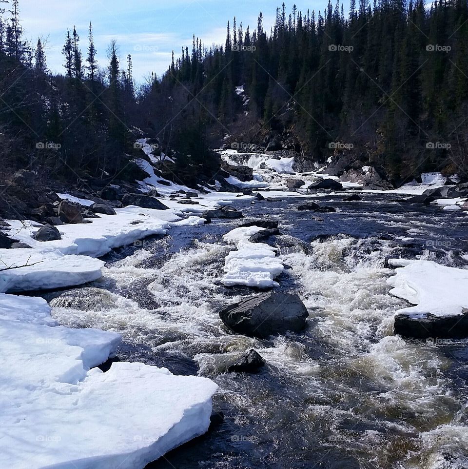 Mountain water lake!