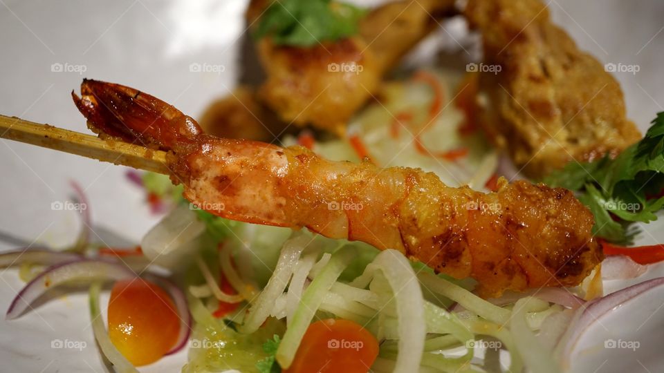 Shrimp satay salad