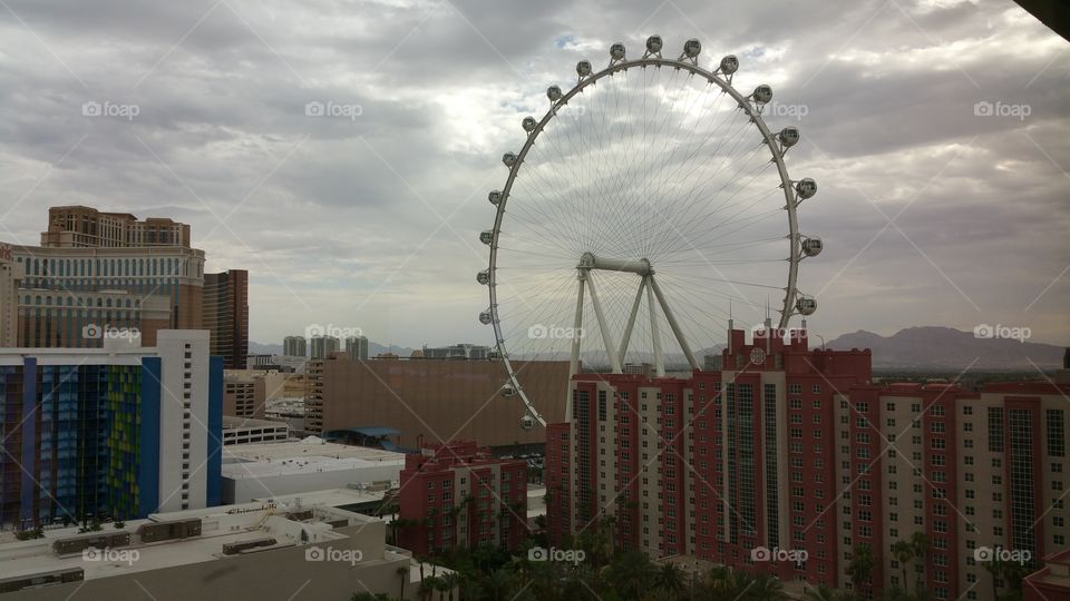 Vegas Ferris wheel. nice view of the Ferris wheel in Las Vegas