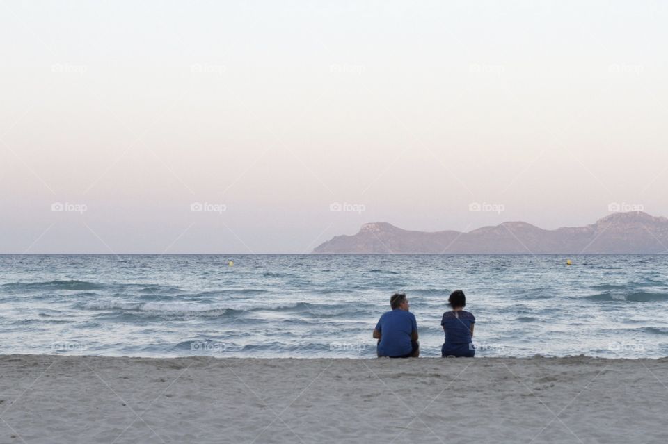 Couple in love no the beach