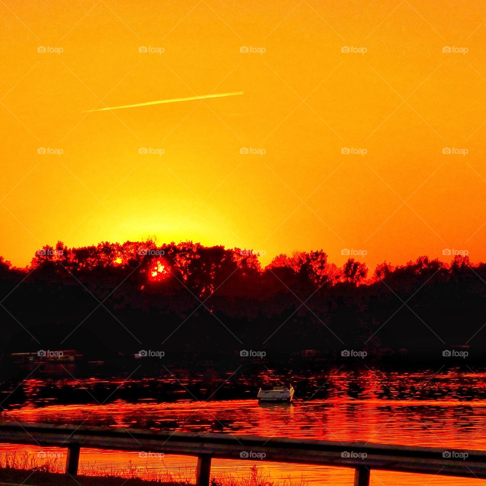 Sunset behind the lake 