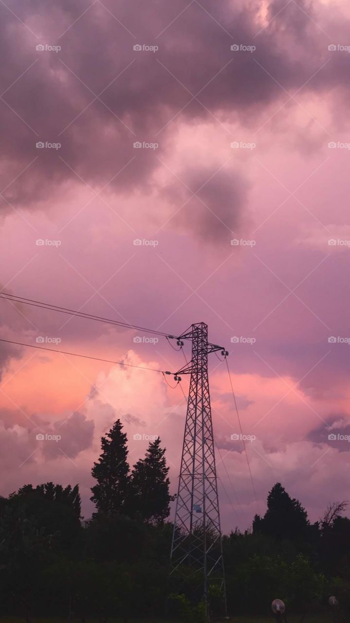 Pink sky and tour eiffel