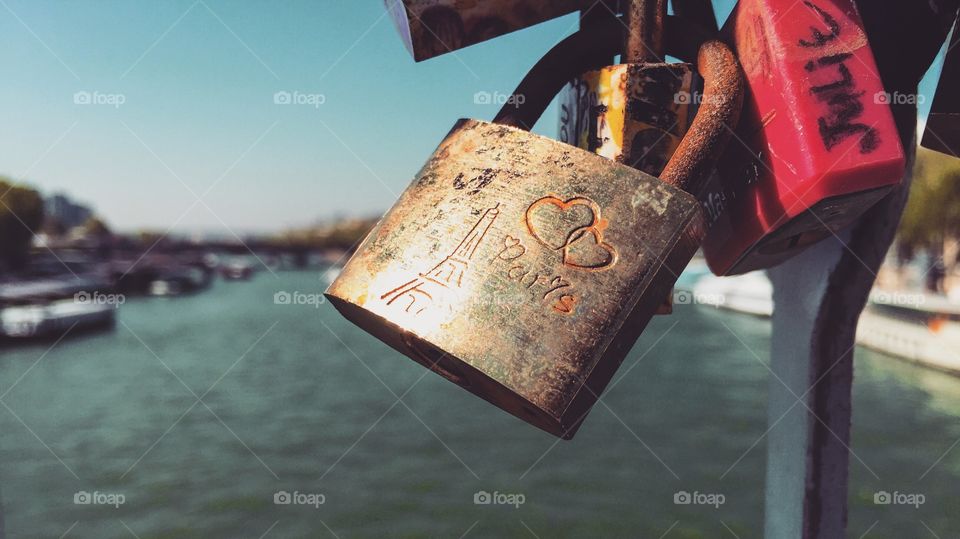 Paris padlock