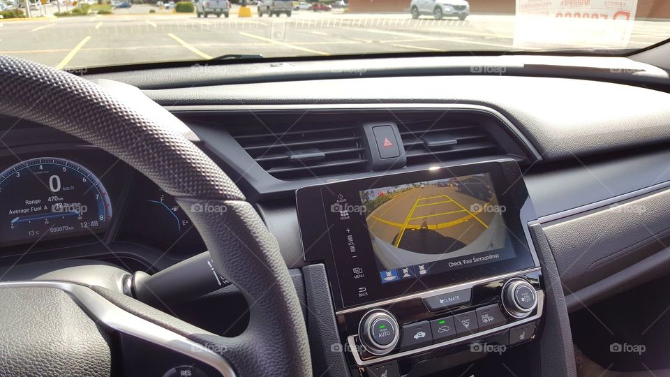 car dash with backup camera