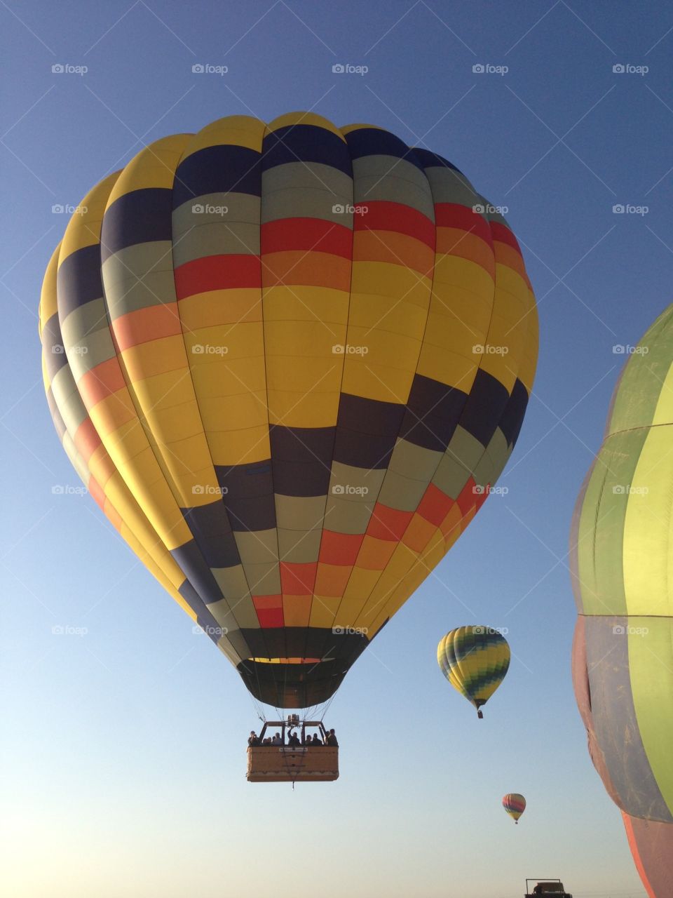 Hot air balloon over Napa 